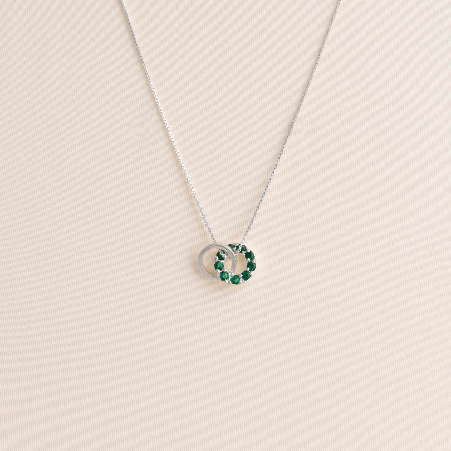 COLLAR DOBLE CIRCULO ENGASTE
