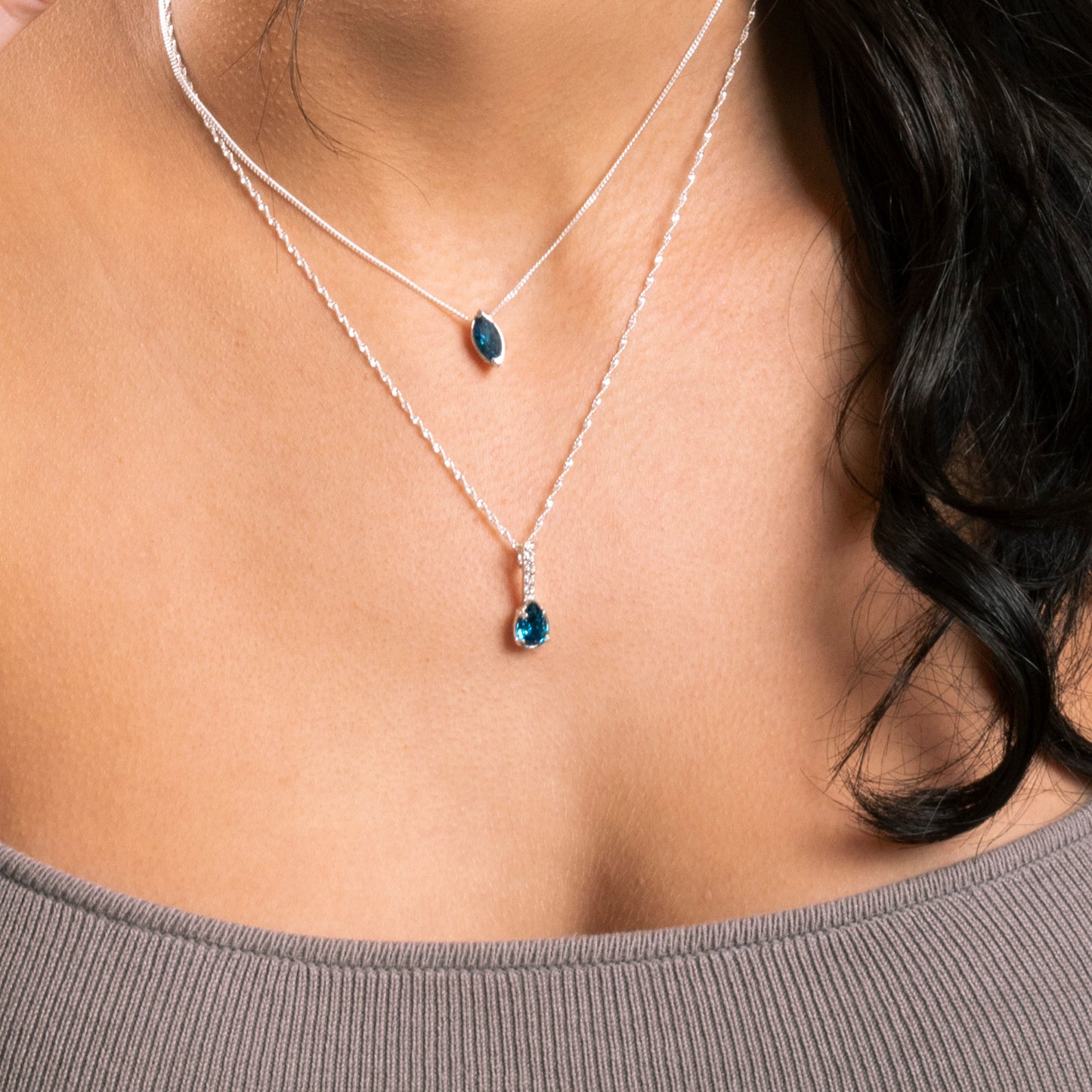 COLLAR BASTONES DE GOTA