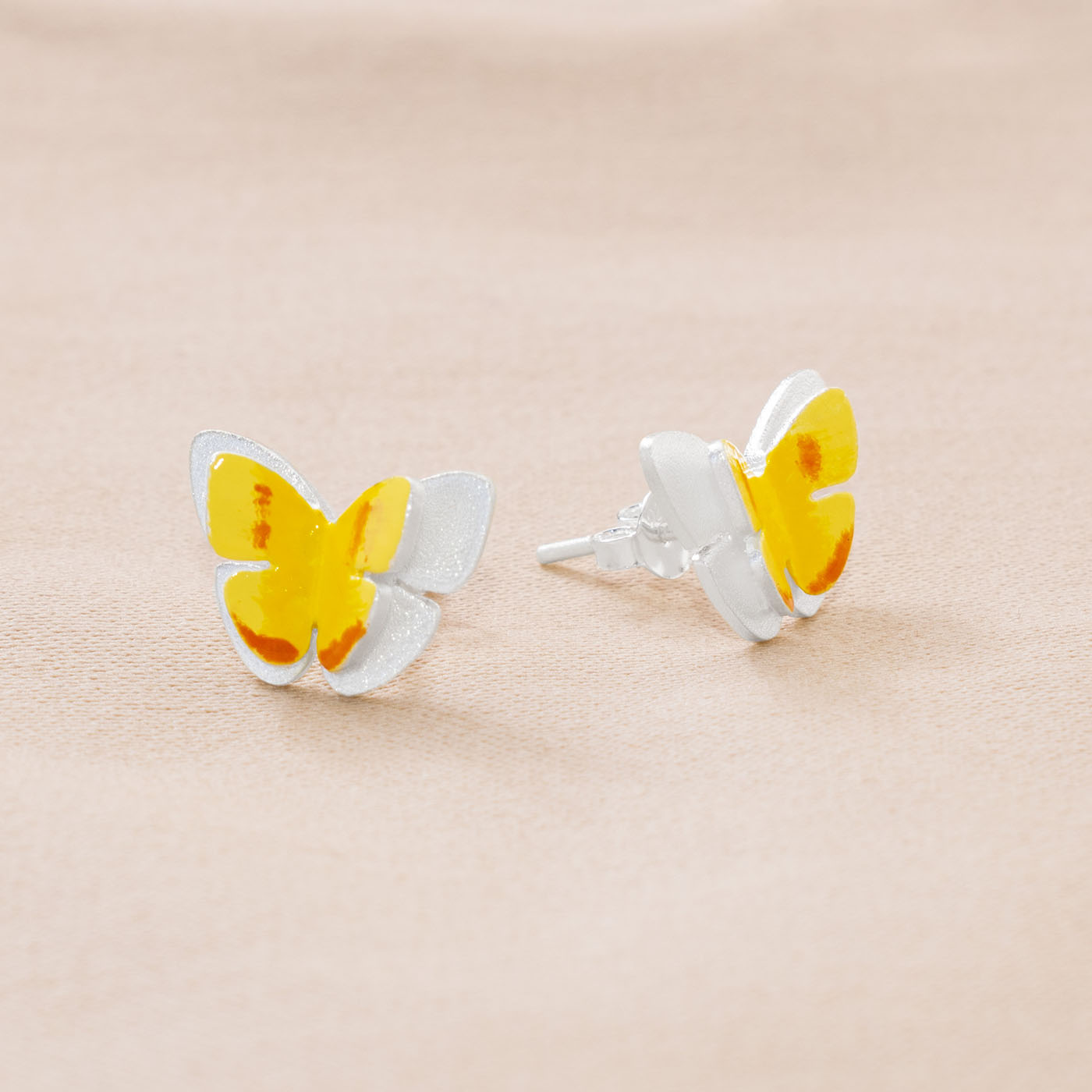 ARETES MARIPOSAS AMARILLAS