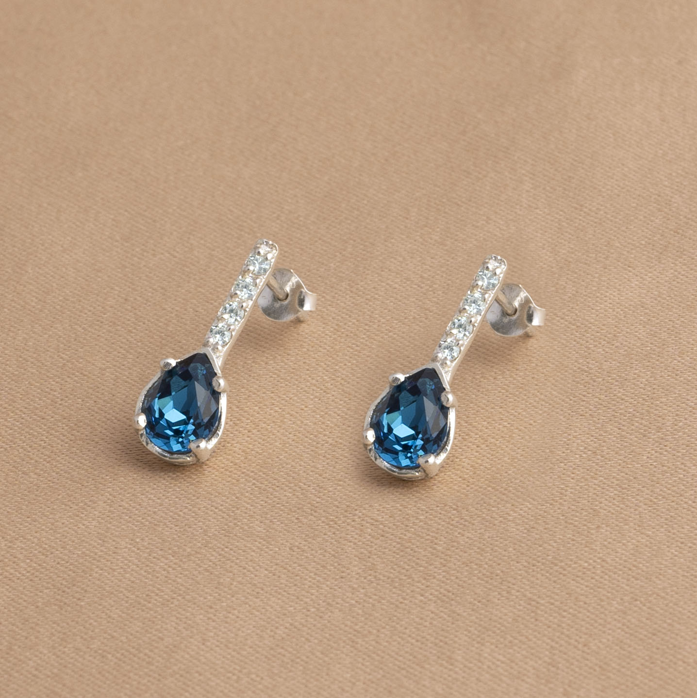 ARETES BASTONES DE GOTA