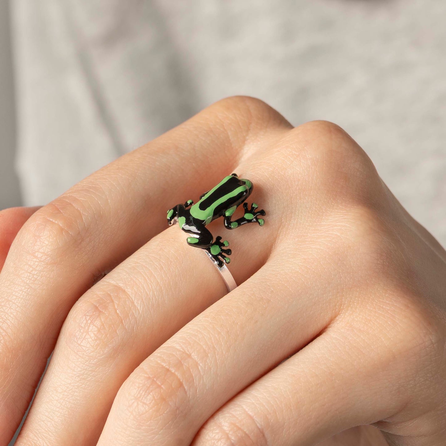 ANILLO RANA DARDO
