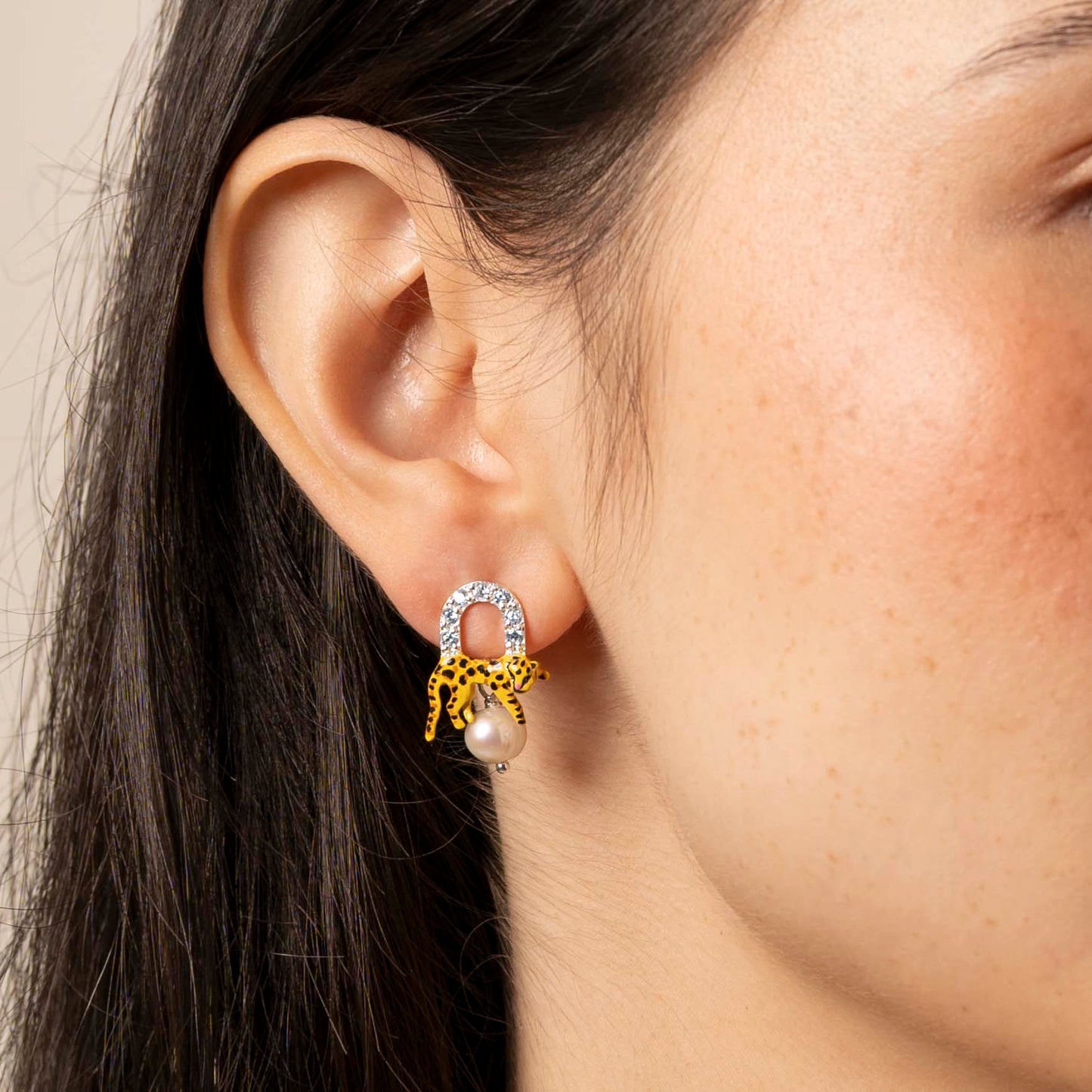 ARETES TIGRINA