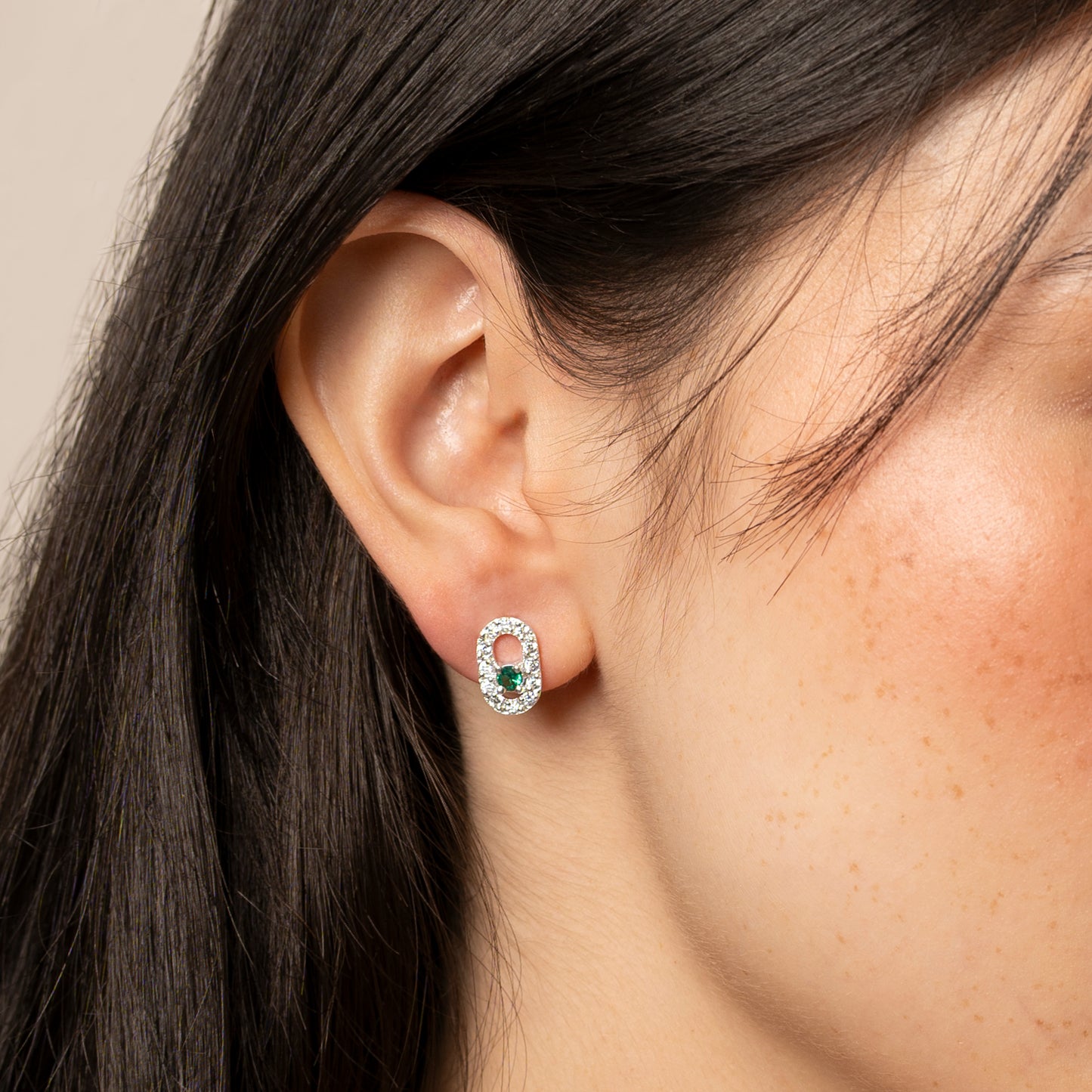 ARETES VERALUZ