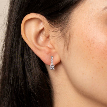 ARETES BASTON LIA