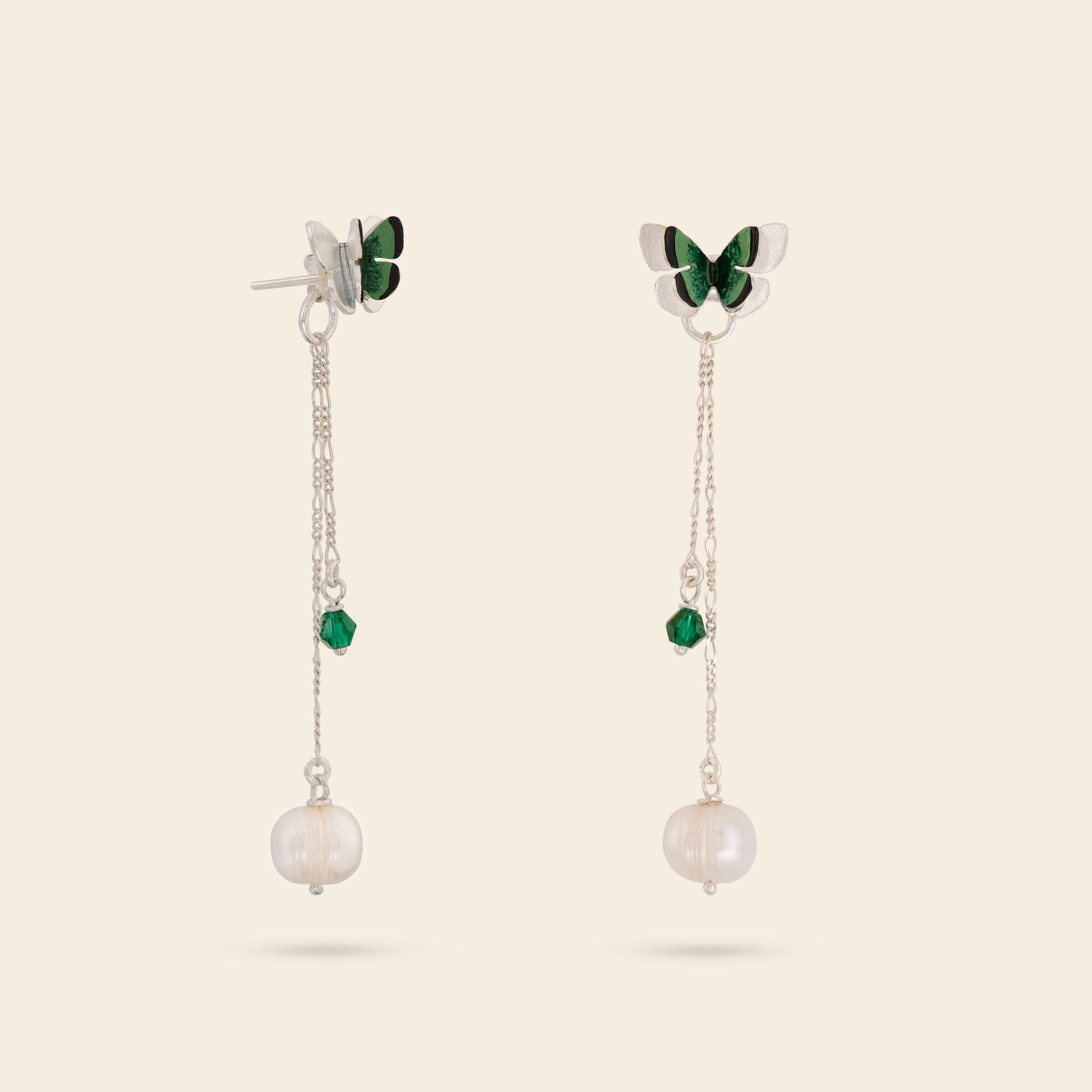 ARETES 2 EN 1 MARIPOSA CON PERLA NATURAL